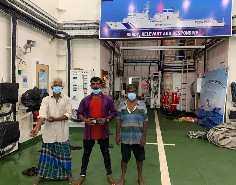 Indian Coast Guard rescues three stranded fishermen off Kannur Indian Coast Guard rescues three stranded fishermen off Kannur